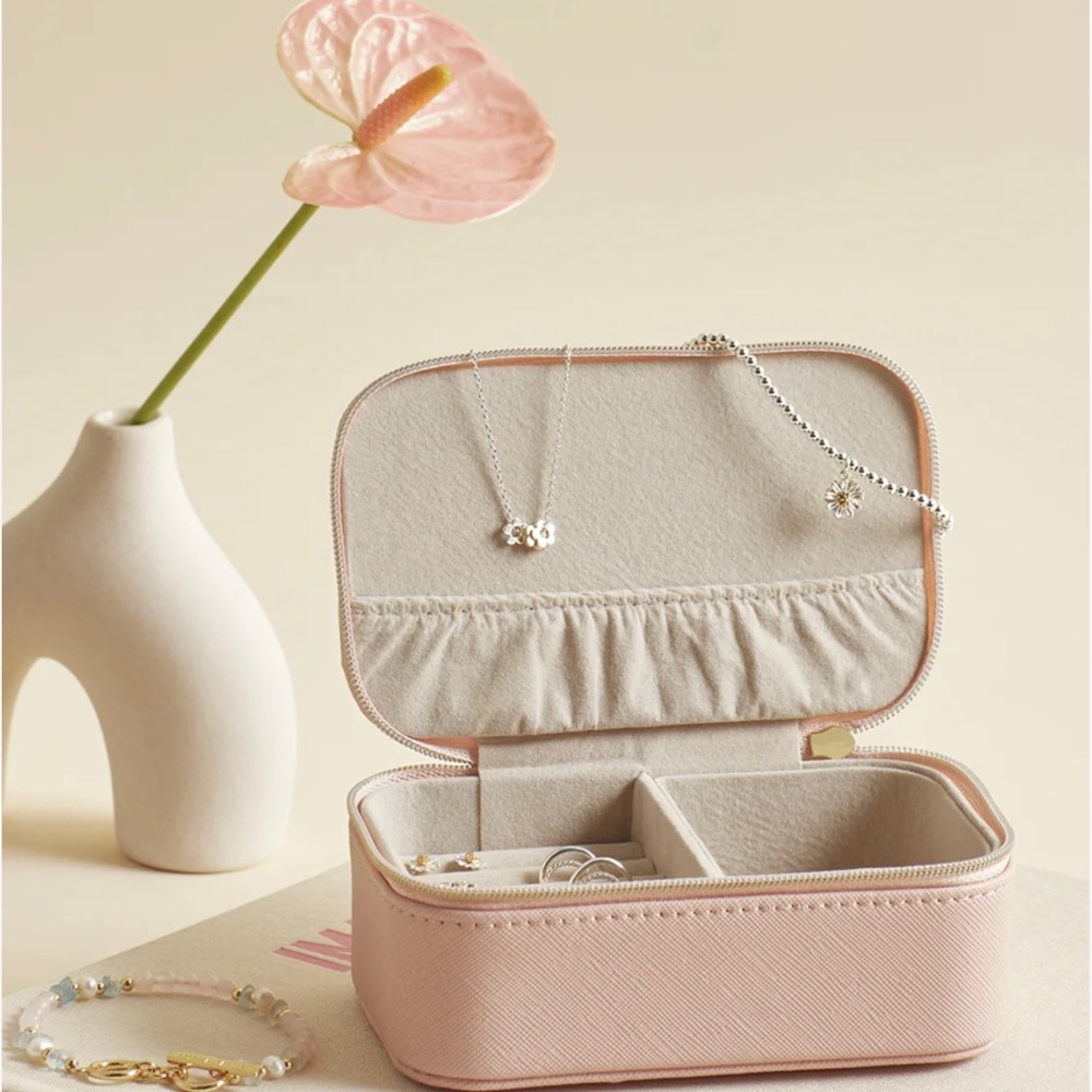 Estella Bartlett travel case
